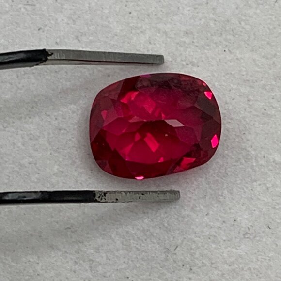 Elegant Red Gemstone ruby - Picture 12 of 13